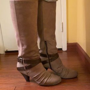 Jessica Simpson boots